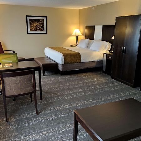 Best Western Plus Hanes Mall Winston-Salem Exterior foto