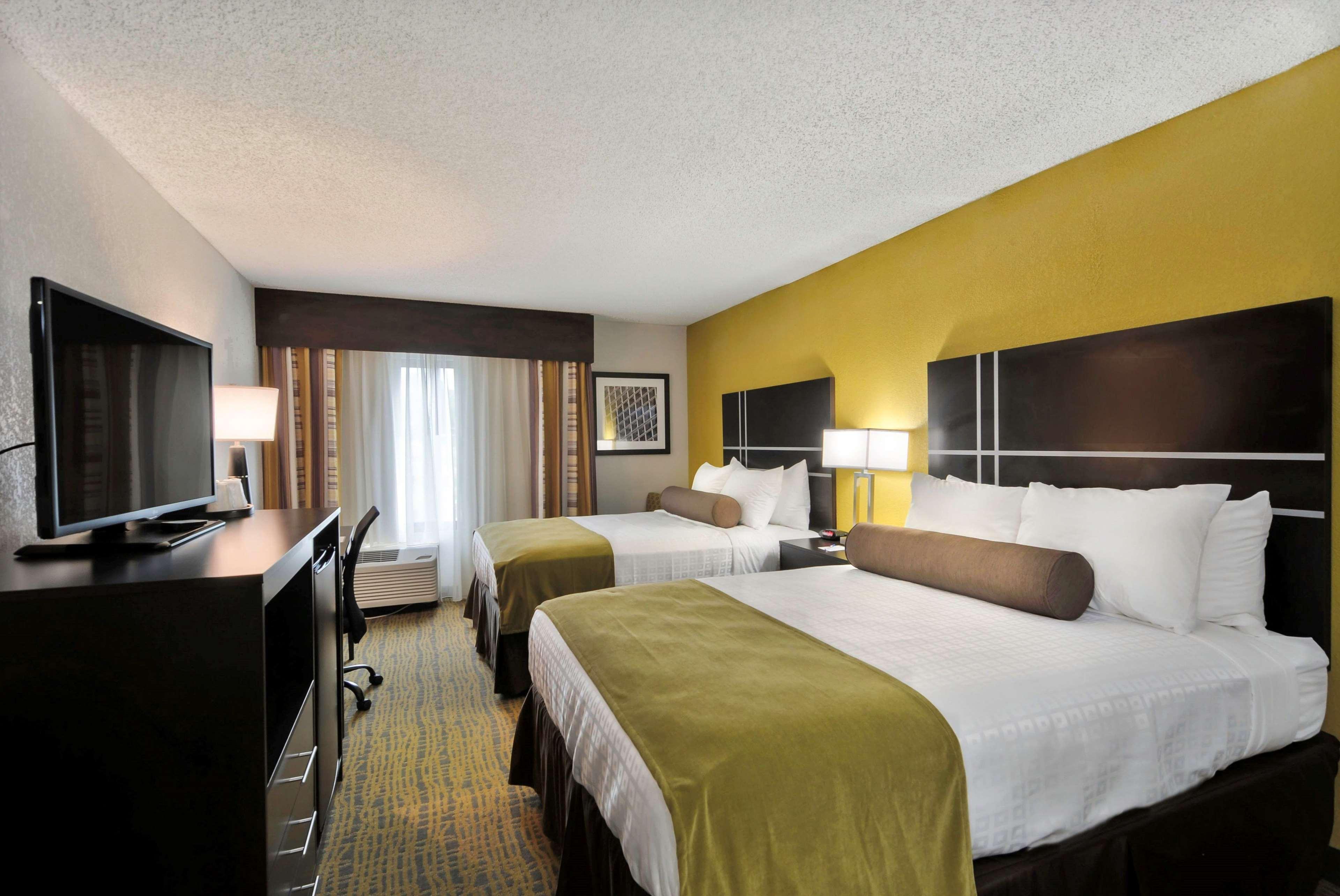 Best Western Plus Hanes Mall Winston-Salem Exterior foto