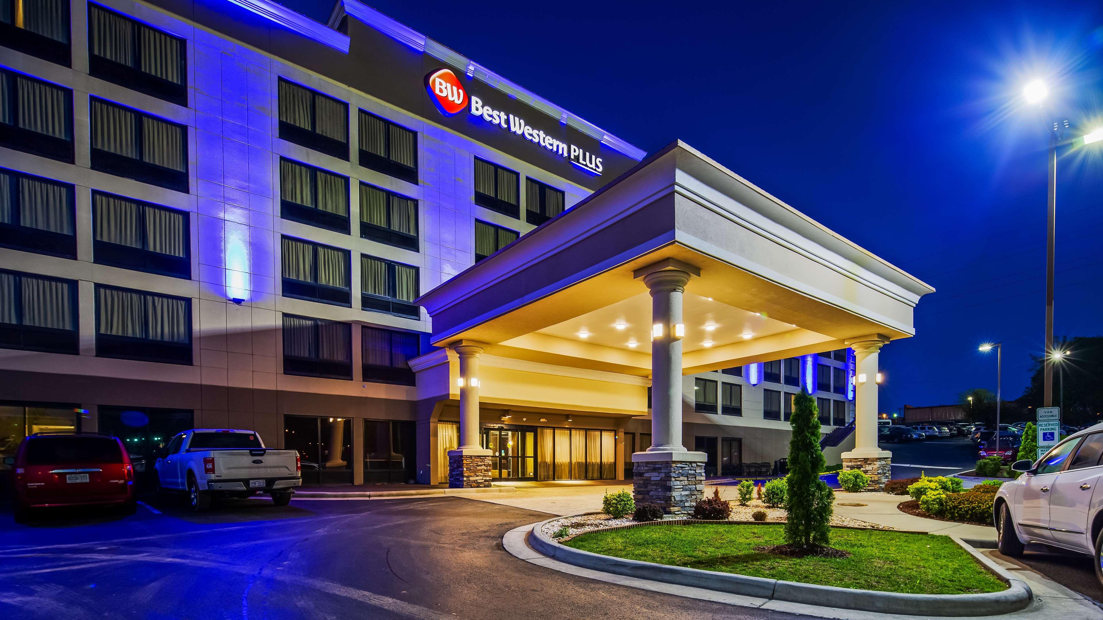 Best Western Plus Hanes Mall Winston-Salem Exterior foto