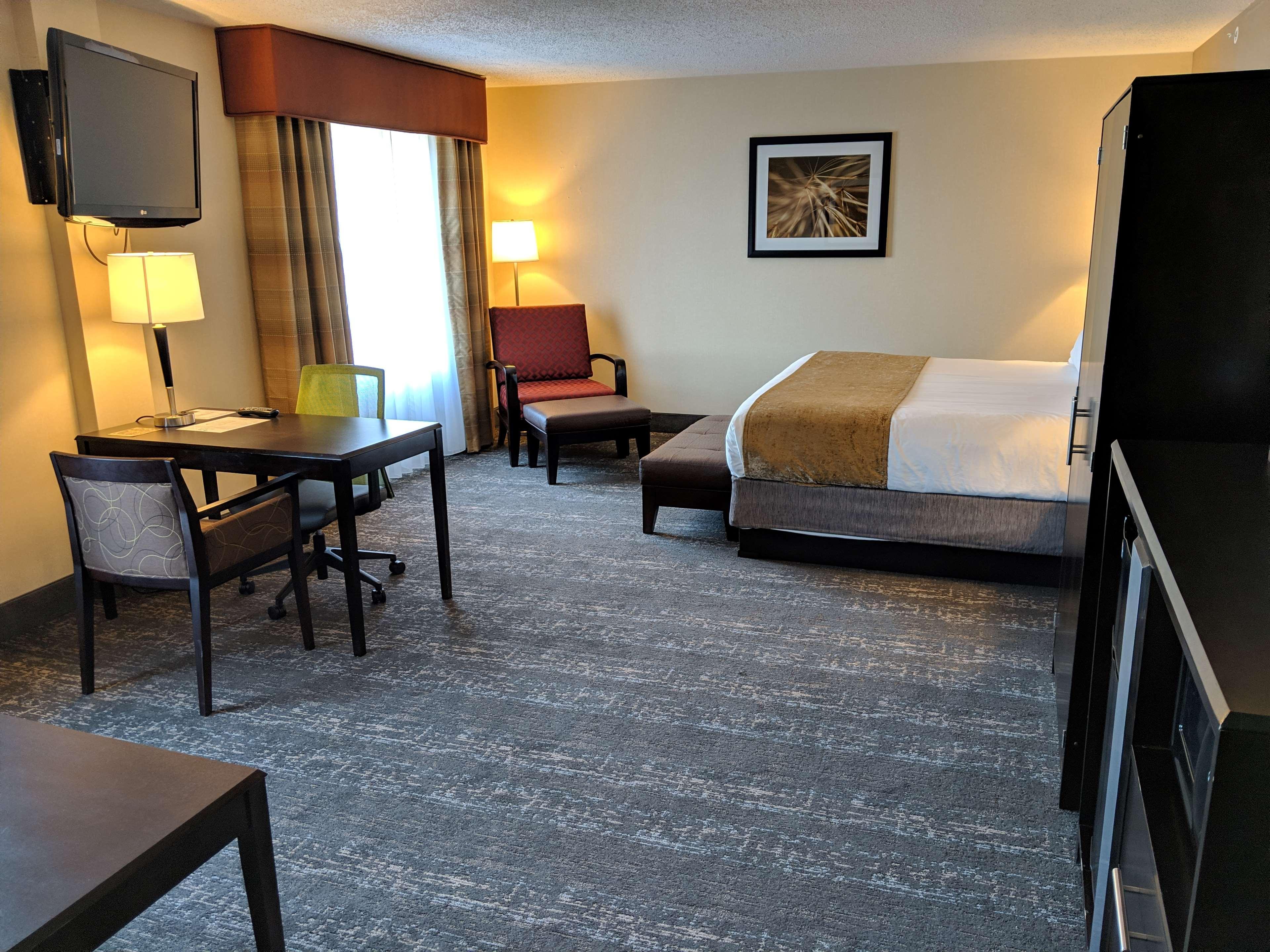 Best Western Plus Hanes Mall Winston-Salem Exterior foto
